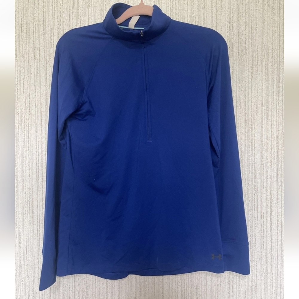 Under Armour Size Small Loose Fit Blue Pullover Athletic Stretchy